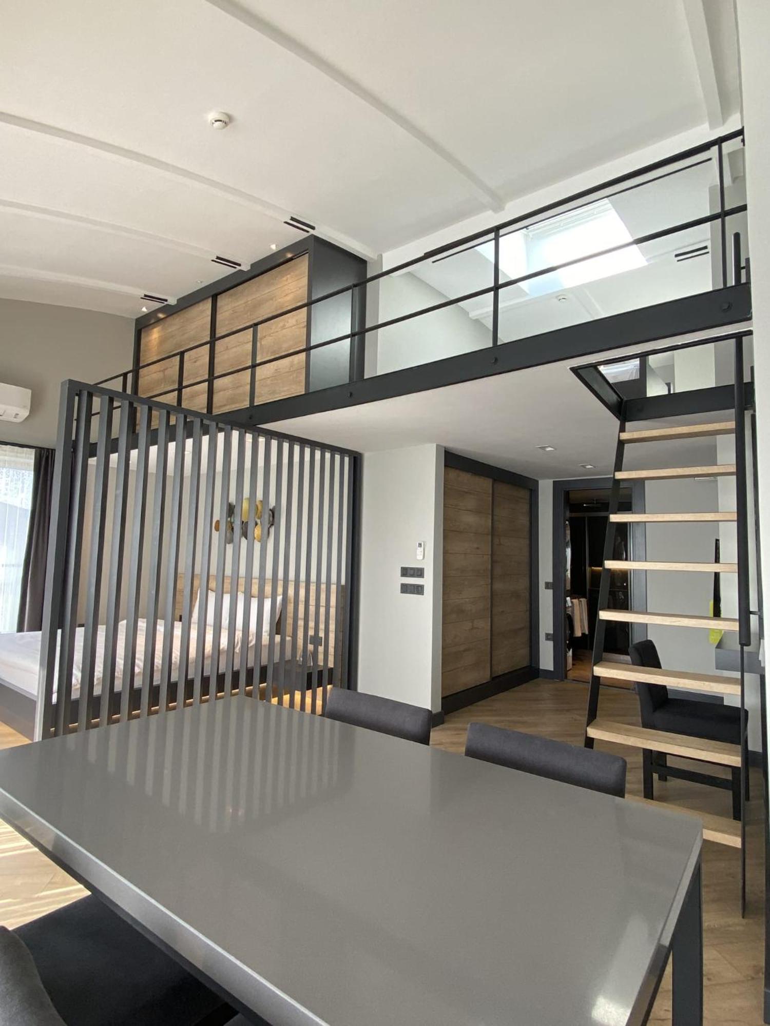 Z-suites Апарт-отель *