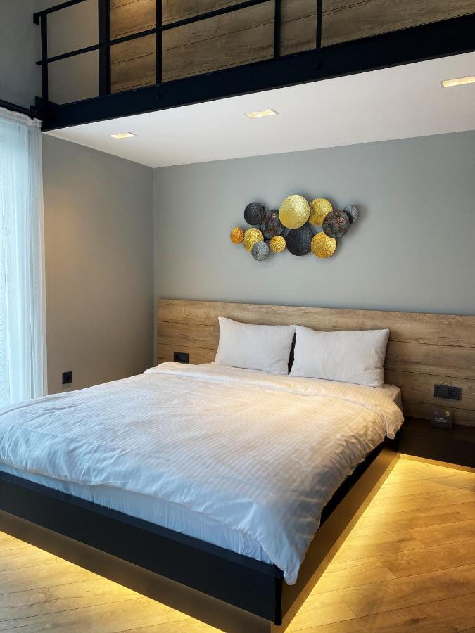 Z-suites Апарт-готель *
