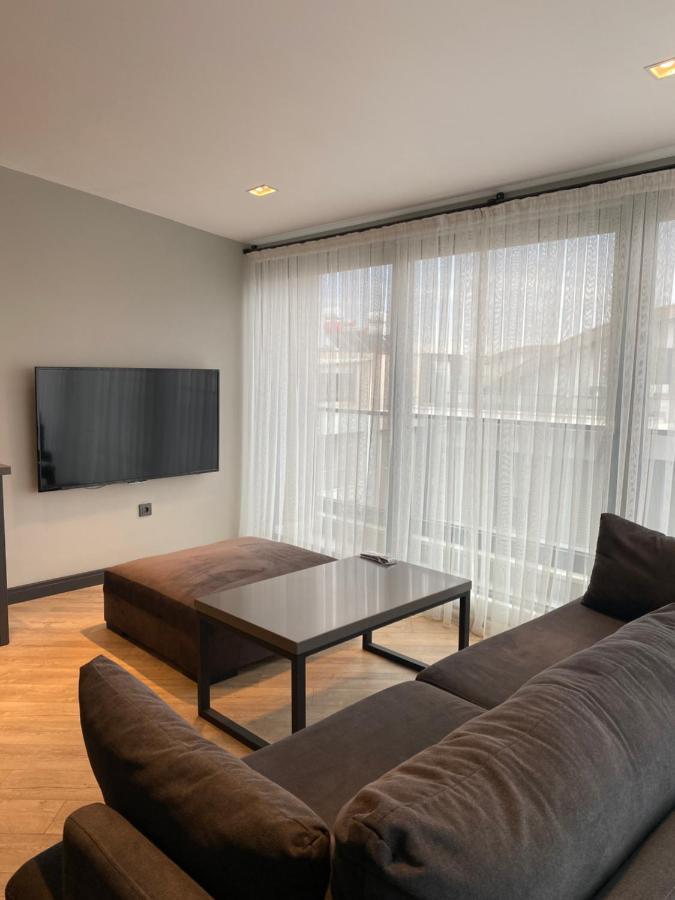Z-suites Aparthotel