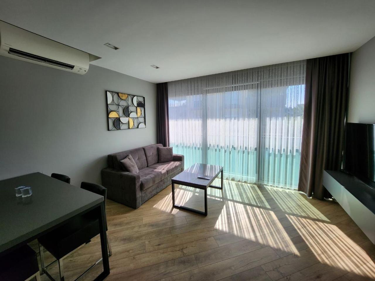 Z-suites *
